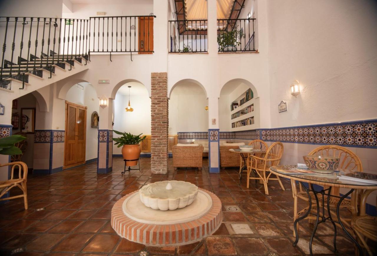 Hostal San Juan Salobrena Exterior photo